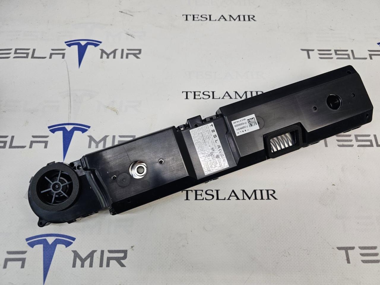 антенна Tesla Model Y 1 поколение 2025, 2022949-00 - фото №1
