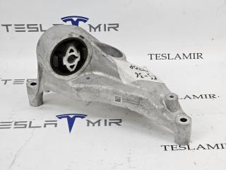 кронштейн двигателя Tesla Model S 1 поколение [2-й рестайлинг] 2022, 1093278-50, 1095337-00