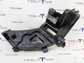 крепление фары левой Tesla Model X 1 поколение 2018, 1043357-00