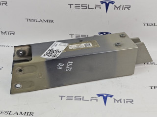 Удлинитель лонжерона (клык) правый Tesla Model Y 1 поколение 2022, 1608454-00, 1608454-99