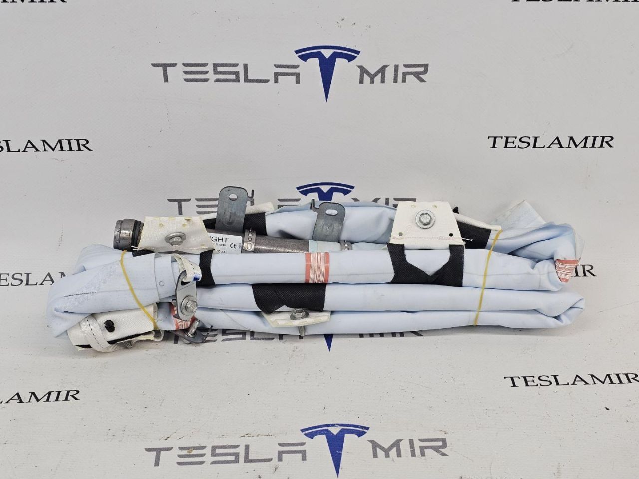 подушка безопасности боковая (шторка) Tesla Model 3 1 поколение 2021, 1077827-00 - фото №1