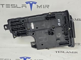 Блок управления BCM (бортовой сети) (Body Control Module) Боди Tesla Model Y 1 поколение 2024, 1657650-00