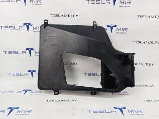 Воздуховод (дефлектор) радиатора (лопух) правый Tesla Model S 1 поколение [рестайлинг] 2019, 1058072-00, 1058024-00