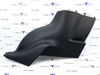 Накладка стойки С внутренняя правая нижняя Tesla Model X 1 поколение 2018, 1073290-00