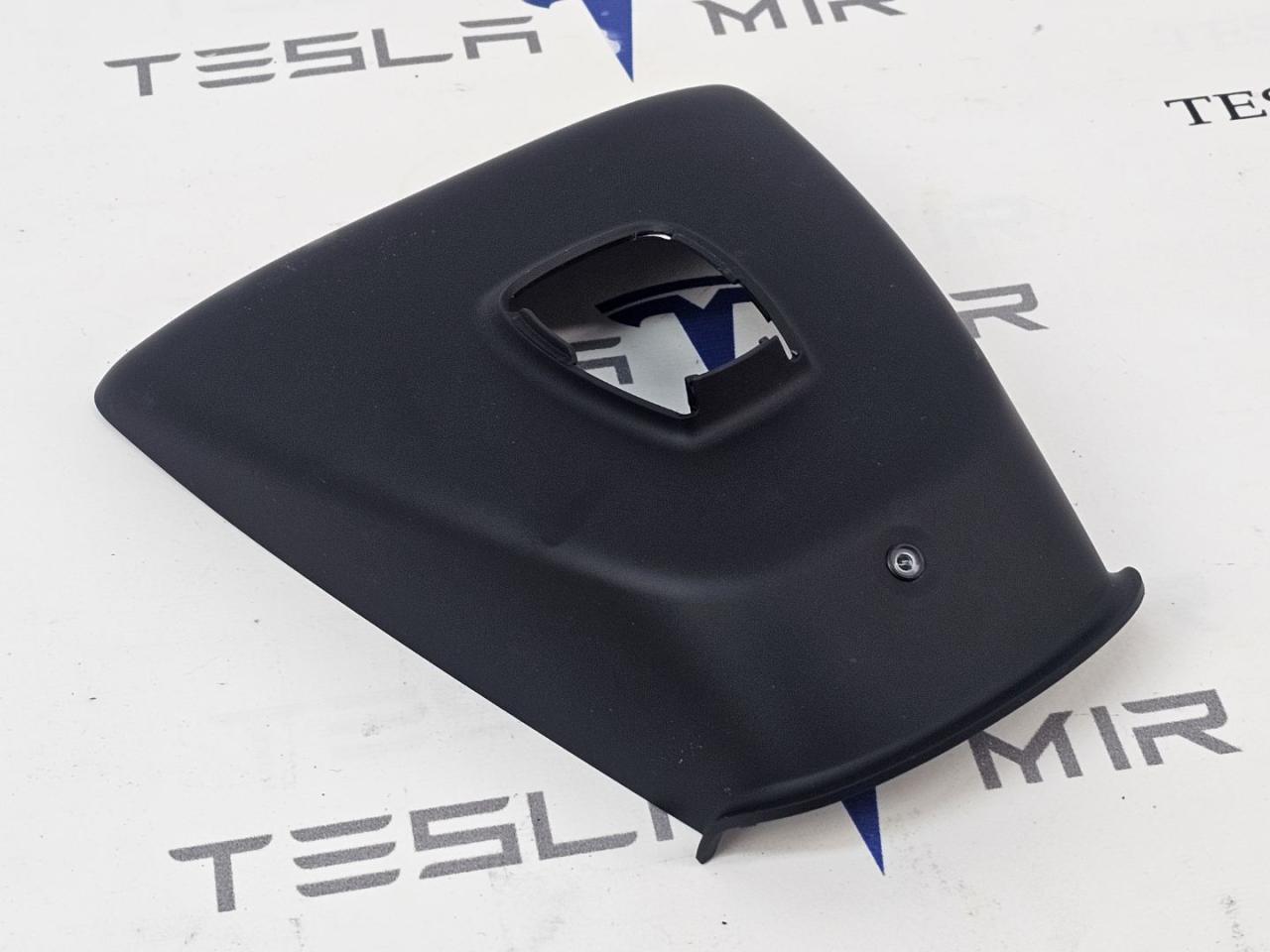 Камера салона + накладка на зеркало Tesla Model 3 2 поколение 2024, 1772334-00, 1588124-10, 1968089-00 - фото №1
