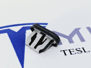 Клипса крепления накладки порога Tesla Model 3 1 поколение 2020, 1110167-00