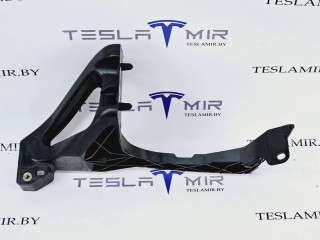 крепление фары левой Tesla Model S 1 поколение [2-й рестайлинг] 2022, 1643511-00
