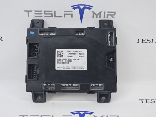 Блок управления BCM (бортовой сети) (Body Control Module) Боди Tesla Model S 1 поколение [рестайлинг] 2018, 1010906-00