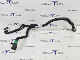 Шланг системы охлаждения теплообменник (Chiller)-батарея Tesla Model 3 1 поколение 2023, 1521493-00, 1501293-00