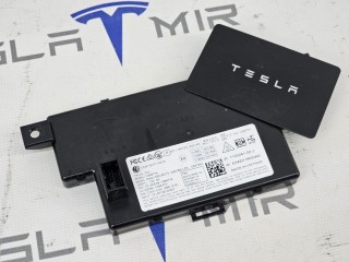 ключ-карта Tesla Model Y 1 поколение 2021, 1131087-00, 1131088-01, 1100241-00, 1089774-00