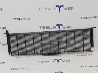 Радиатор охлаждения основной центральный Tesla Model Y 1 поколение 2021, 1494175-00, 1494175-00-A