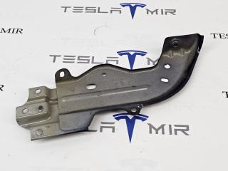крепление ( кронштейн ) крыла Tesla Model 3 2 поколение 2024, 1100383-S0, 1092305-00