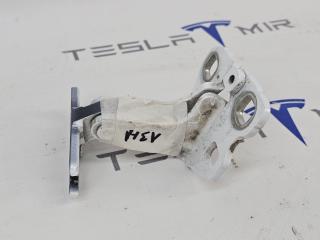 петля двери Tesla Model 3 2 поколение 2024, 1773632-01