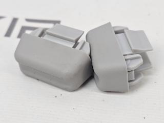 Крепление (крючок) солнцезащитного козырька Tesla Model Y 1 поколение 2024, 1533088-00