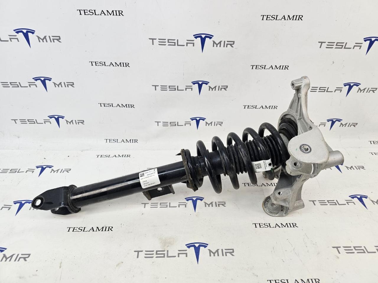 стойка передняя левая Tesla Model Y 1 поколение 2024, 1044371-00, 1188364-00, 1188066-00 - фото №1