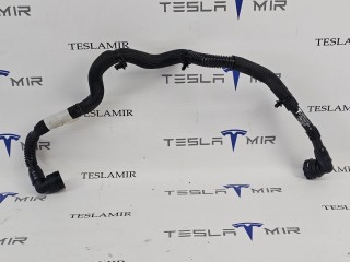 трубка охлаждающей жидкости Tesla Model S 1 поколение [2-й рестайлинг] 2022, 1472610-00