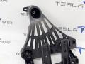 кронштейн компрессора кондиционера Tesla Model 3 2 поколение 2024, 1673627-00, 1667014-00 - фото №2