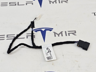 Проводка крышки багажника Tesla Model Y 1 поколение 2021, 1584324-00
