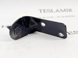 крепление ( кронштейн ) крыла Tesla Model 3 2 поколение 2024, 1102252-00