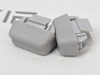 Крепление (крючок) солнцезащитного козырька Tesla Model Y 1 поколение 2024, 1533088-00