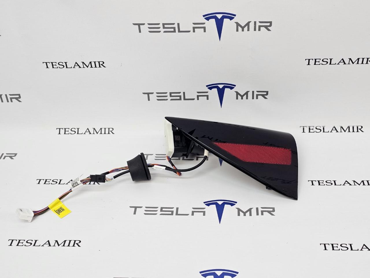 Люк порта зарядки с электроприводом в сборе Tesla Model 3 2 поколение 2025, 1900216-00, 132203300004B, 1730599-00, 1715102-10, 1900217-00 - фото №1