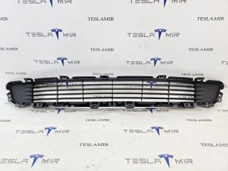Решетка гриль декоративная основного радиатора (передний бампер) Tesla Model S 1 поколение [2-й рестайлинг] 2022, 1564699-00