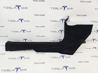 Накладка декоративная стойки А внутренняя левая нижняя Tesla Model 3 2 поколение 2024, 1733810-00