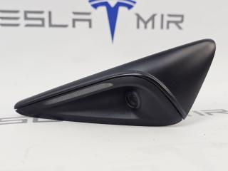 Повторитель поворота (камера крыла АП2.0/2.5/3.0/4.0) правый Tesla Model 3 2 поколение 2024, 1820735-00, 1637041-0R, 1637041-00