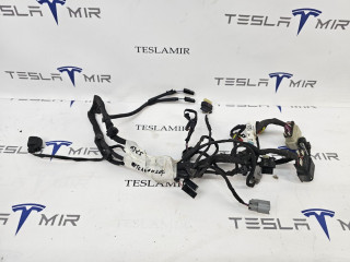 Электропроводка панели радиаторов (телевизора) Tesla Model S 1 поколение [рестайлинг] 2017, 2035338-00, 1035338-00