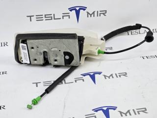 замок двери передней правой Tesla Model 3 1 поколение 2023, 1500673-00