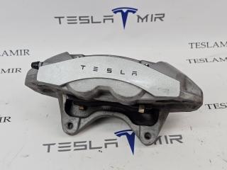 суппорт передний левый Tesla Model 3 2 поколение 2024, 1344621-00