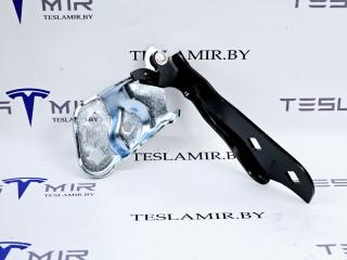 петля капота левая Tesla Model 3 1 поколение 2021, 1098792-00
