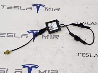 Блок спутниковой антенны Tesla Model S 1 поколение [2-й рестайлинг] 2022, 1050256-00