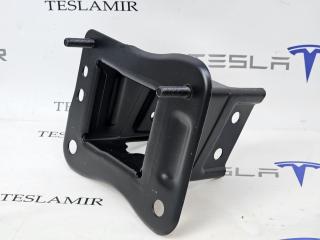 усилитель бампера переднего Tesla Model S 1 поколение [2-й рестайлинг] 2022, 1553860-00