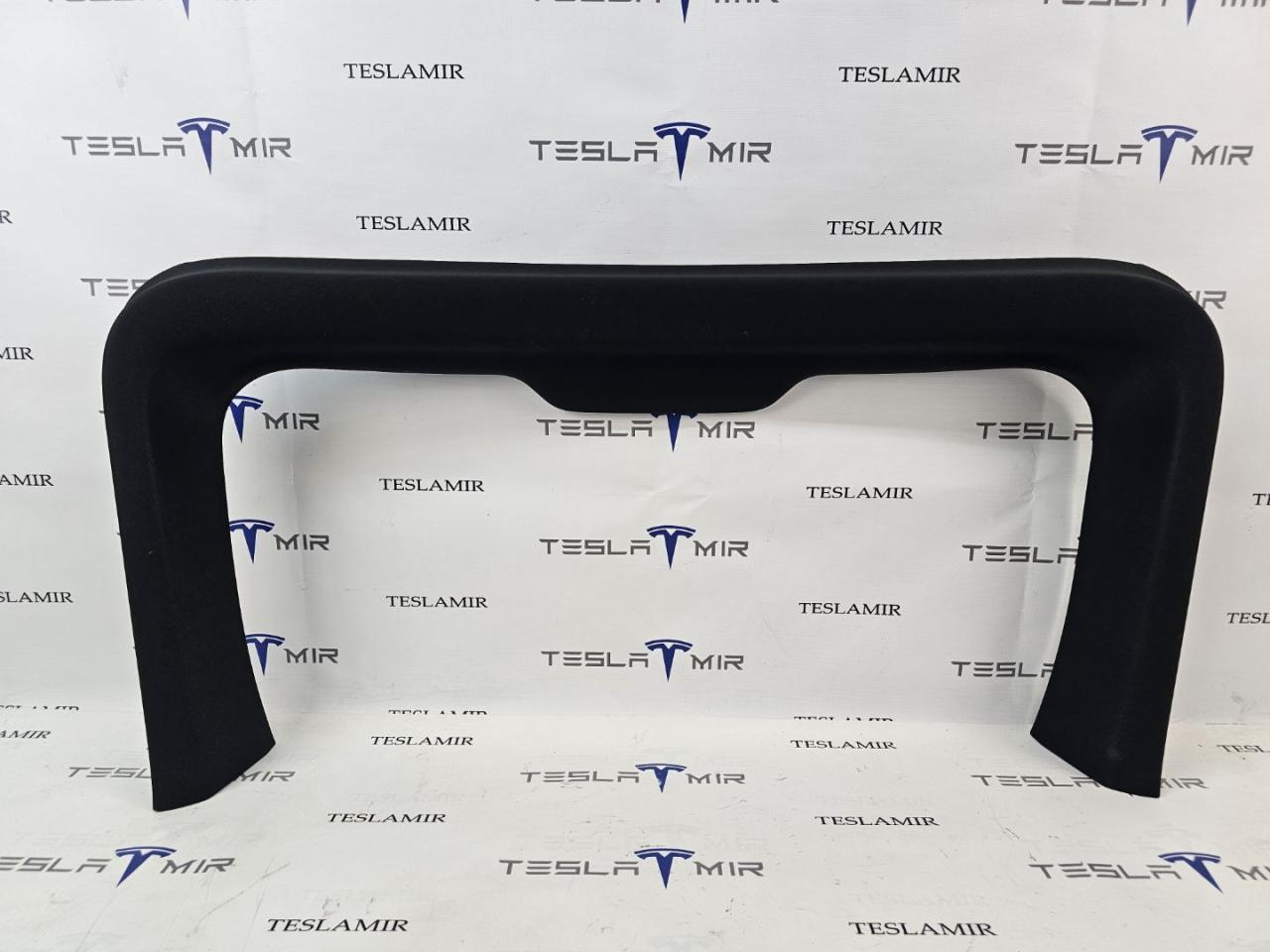 накладка двери (крышки) багажника Tesla Model Y 1 поколение 2025, 1935503-50, 1938873-00 - фото №1