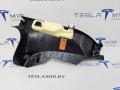 Накладка стойки С внутренняя левая нижняя Tesla Model 3 1 поколение 2023, 1086309-00 - фото №2