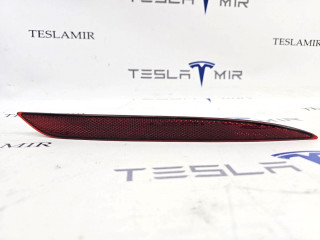 Катафот заднего бампера (отражатель) правый Tesla Model Y 1 поколение 2021, 1495818-00, 1626227-00
