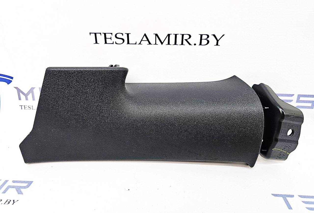 Накладка стойки С внутренняя левая верхняя Tesla Model 3 1 поколение 2023, 1086273-00 - фото №1