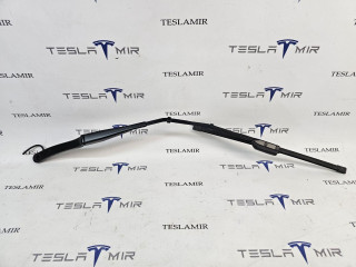 щеткодержатель (поводок стеклоочистителя, дворник) Tesla Model 3 2 поколение 2024, 1076730-00, 1878488-00, 1878486-00