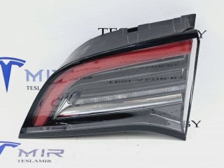 фонарь крышки багажника правый Tesla Model Y 1 поколение 2021, 1077402-00, 1077404-00, 1502089-00, 1077402-96