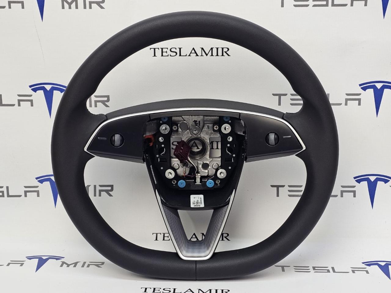 руль Tesla Model 3 2 поколение 2025, 1735339-00 - фото №1