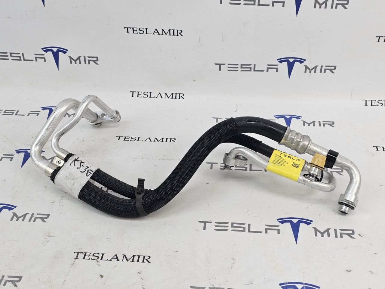 трубка кондиционера Tesla Model 3 1 поколение 2023, 1502020-00, 1092157-00, R-1234YF - фото №1