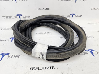 уплотнитель Tesla Model X 1 поколение 2018, 1459233-00