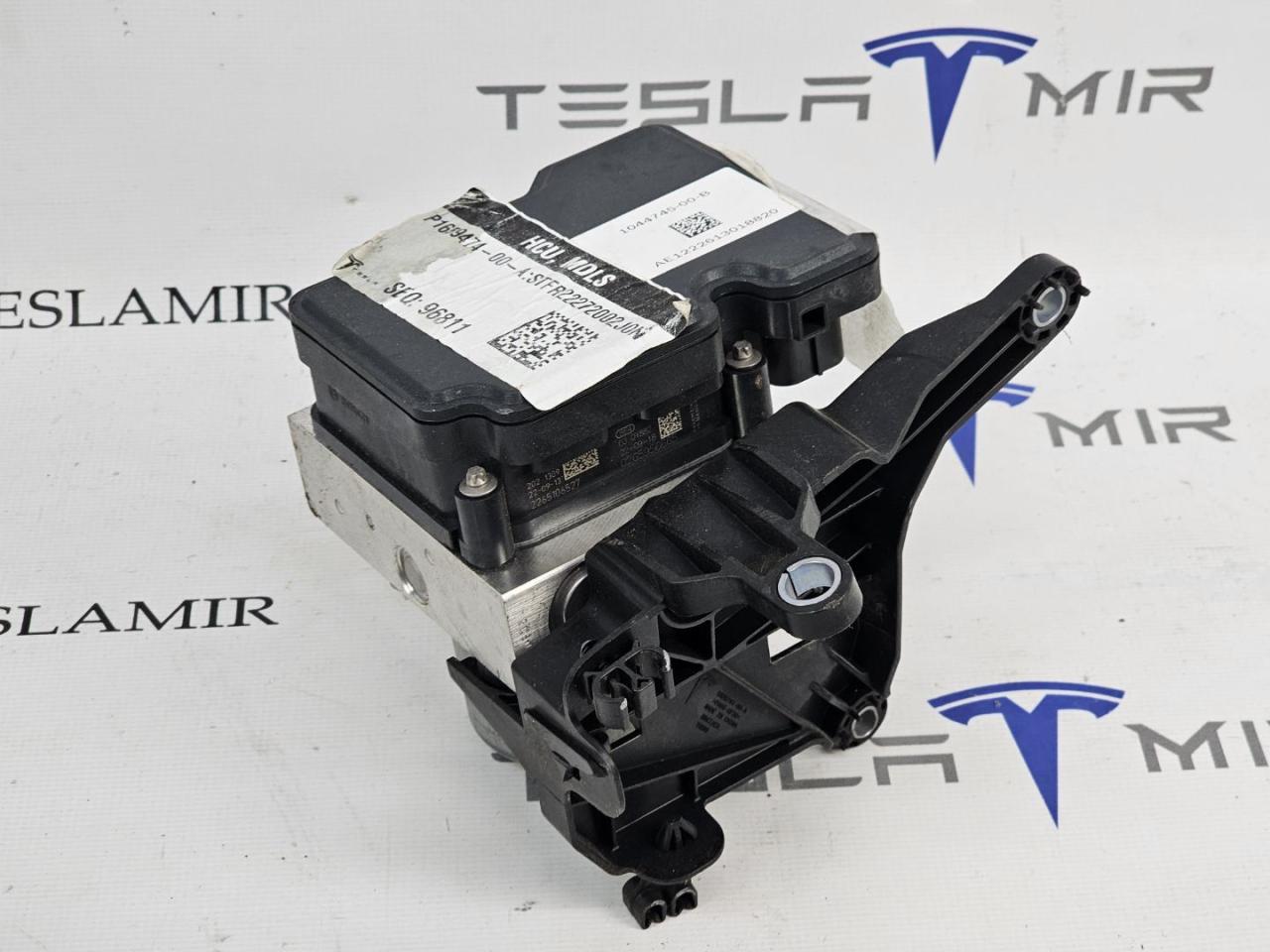 блок ABS Tesla Model 3 1 поколение 2023, 1044745-00, 1103541-00, 1188741-50 - фото №1