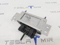 Крышка-фиксатор низковольтного разъёма высоковольтной батареи Tesla Model S 1 поколение [рестайлинг] 2018, 1003311-00 - фото №4
