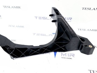 крепление фары правой Tesla Model S 1 поколение [2-й рестайлинг] 2022, 1643514-00