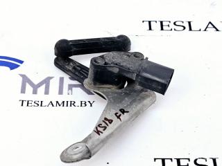 Датчик уровня пневмоподвески (положения кузова) передний правый Tesla Model S 1 поколение [рестайлинг] 2017, 1058358-03, 1027946-00, 1072447-82, 1036885-00