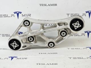 кронштейн двигателя Tesla Model X 1 поколение 2018, 1072847-00