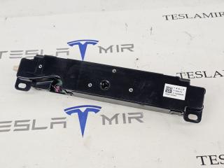 Антенна WI-FI Tesla Model Y 1 поколение 2024, 1585601-00
