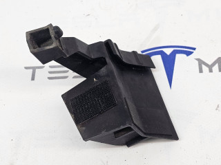 Кронштейн порога Tesla Model Y 1 поколение 2022, 1555377-00